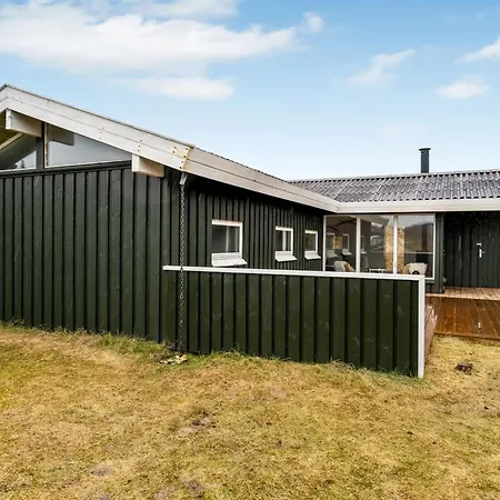 Gundborg - 200m From The Sea By Interhome *